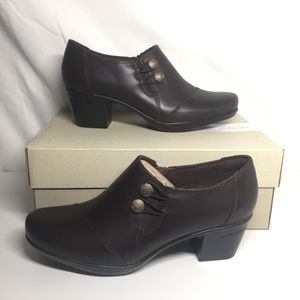 Clarks Women's 8.5 Brown Elmsile Leather booties